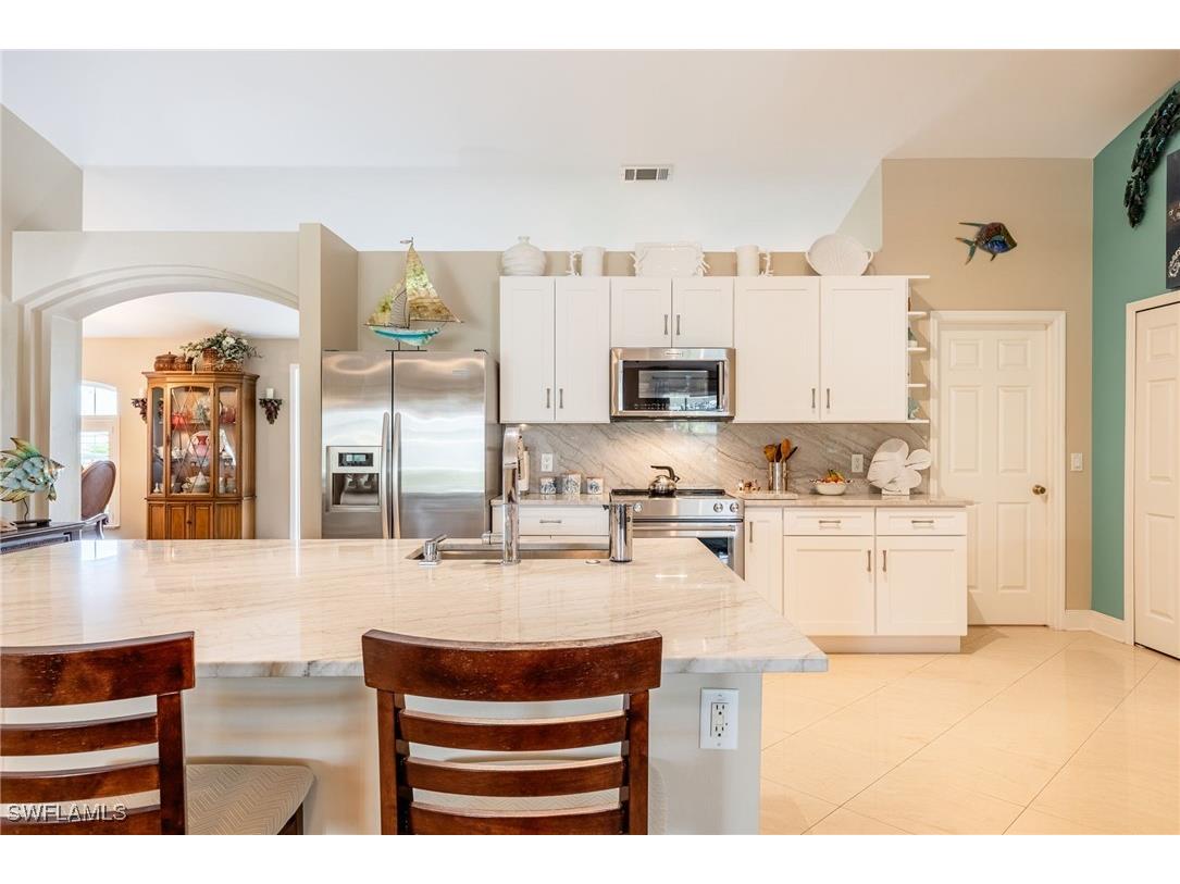 2215 NW 6th Place Cape Coral FL 33993 225016514 image1