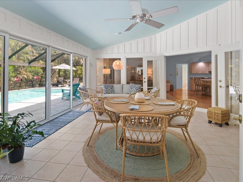 2215 Royal Lane Naples FL 34112 223021576 image1