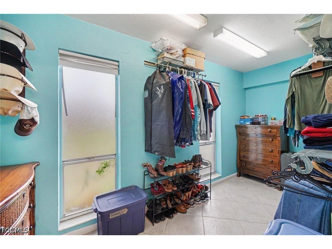 2215 SE 8th Street Cape Coral FL 33990 2026021520 image14