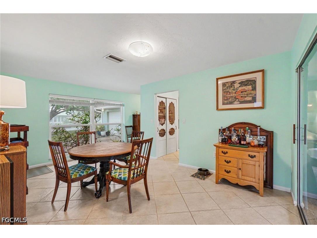 2215 SE 8th Street Cape Coral FL 33990 2026021520 image6
