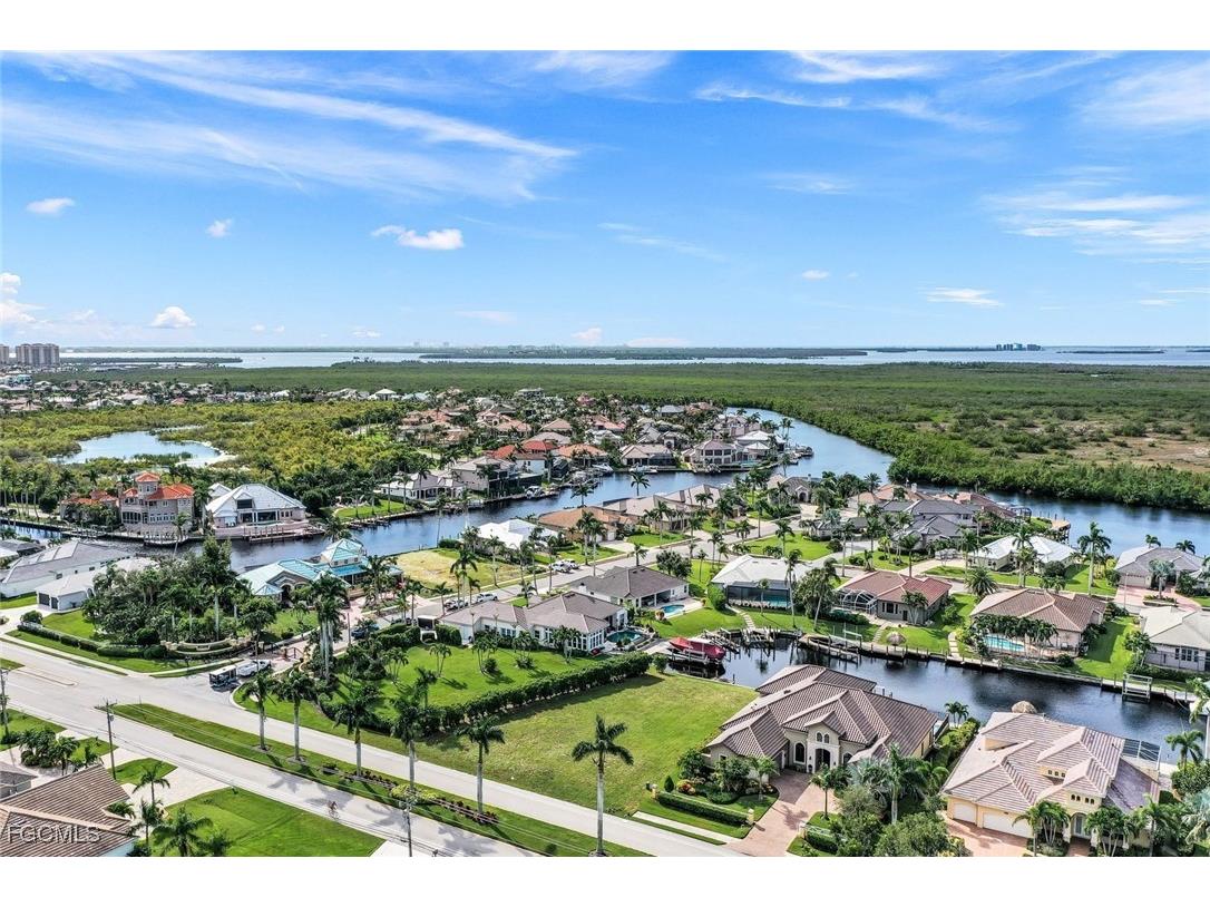 2216 El Dorado Parkway W Cape Coral FL 33914 2025005947 image10