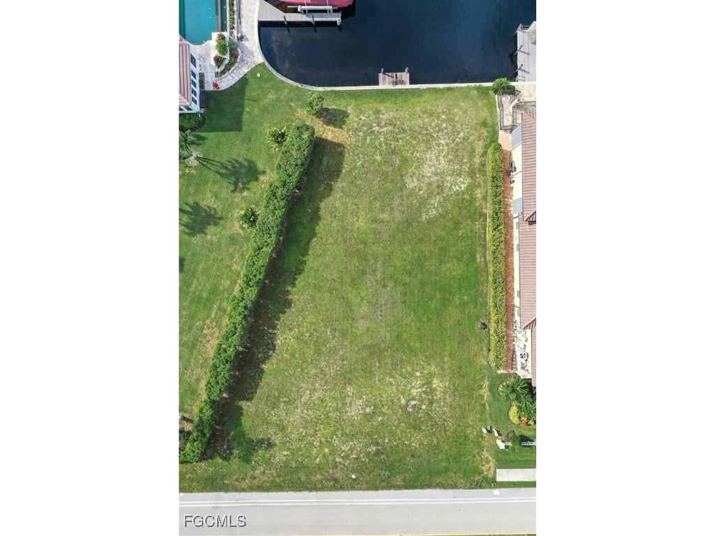 2216 El Dorado Parkway W Cape Coral FL 33914 2025005947 image13