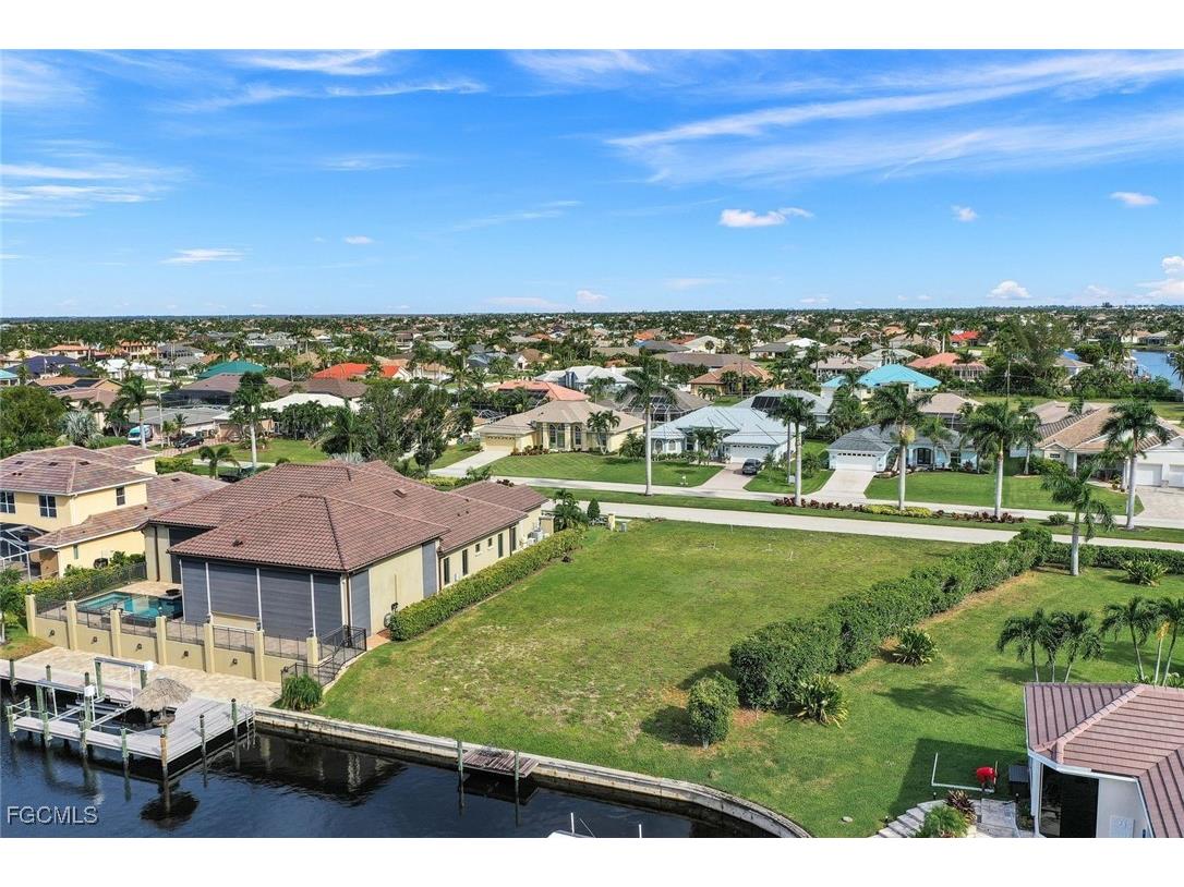 2216 El Dorado Parkway W Cape Coral FL 33914 2025005947 image6