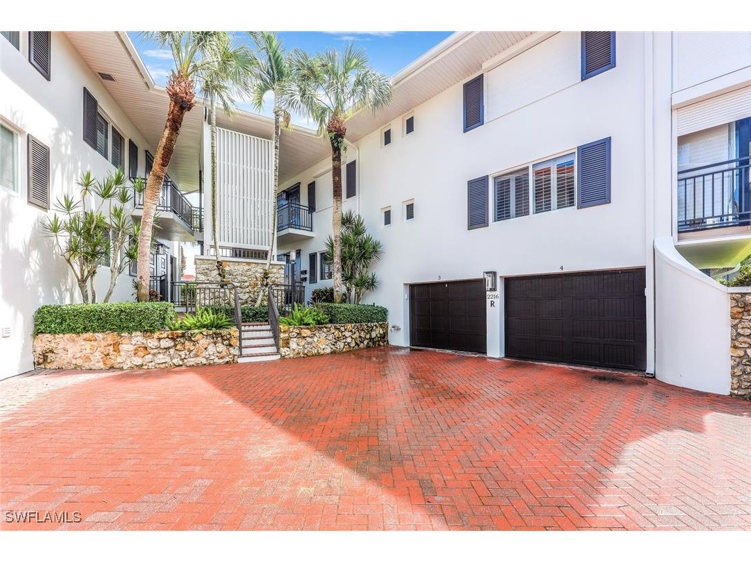 2216 Gulf Shore Boulevard N #R3 Naples FL 34102 225059694 image1