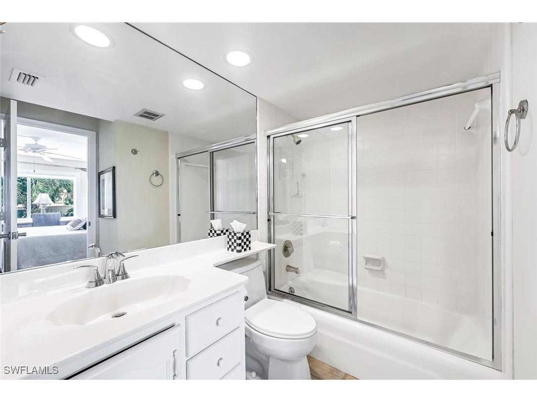 2216 Gulf Shore Boulevard N #R3 Naples FL 34102 225059694 image14