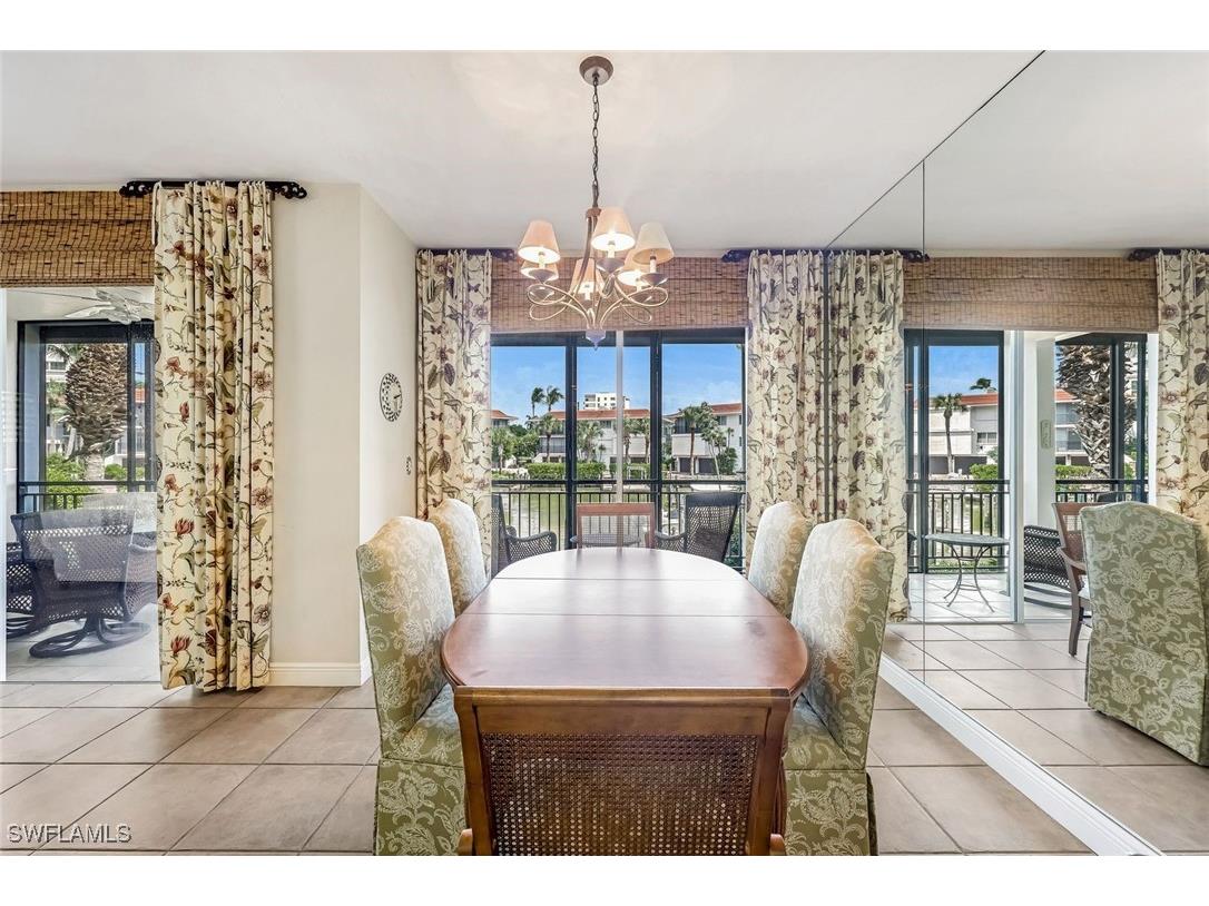 2216 Gulf Shore Boulevard N #R3 Naples FL 34102 225059694 image6