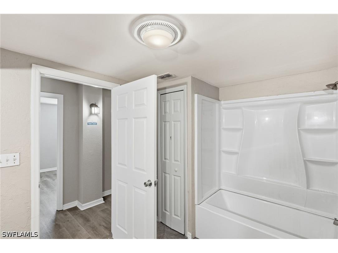 2216 Leda Avenue S Lehigh Acres FL 33973 226026895 image25