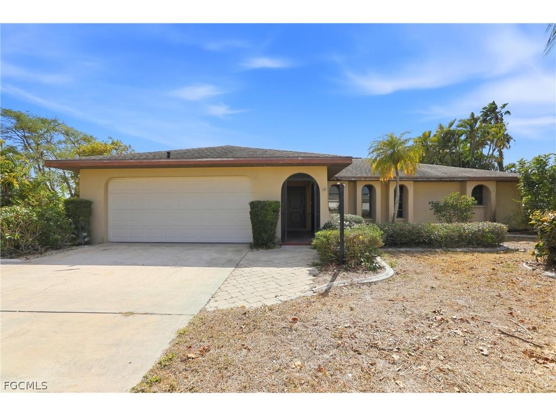 2216 SE 15th Terrace Cape Coral FL 33990 2026008036 image1