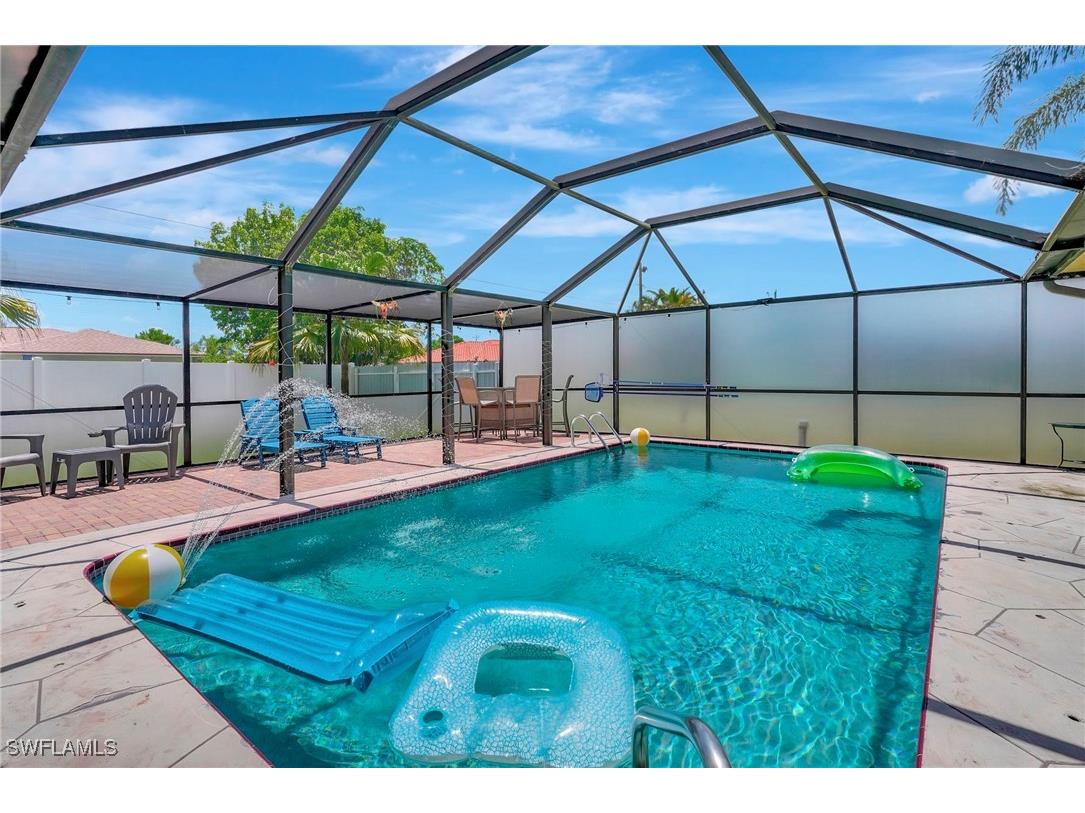 2216 SE 8th Terrace Cape Coral FL 33990 225036785 image1