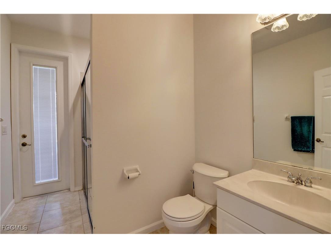 2216 SW 43rd Lane Cape Coral FL 33914 2025000639 image14