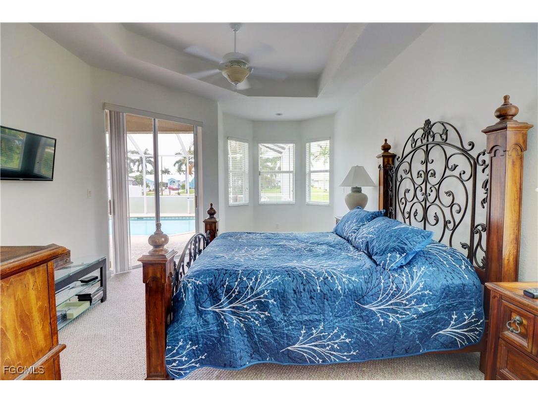 2216 SW 43rd Lane Cape Coral FL 33914 2025000639 image17