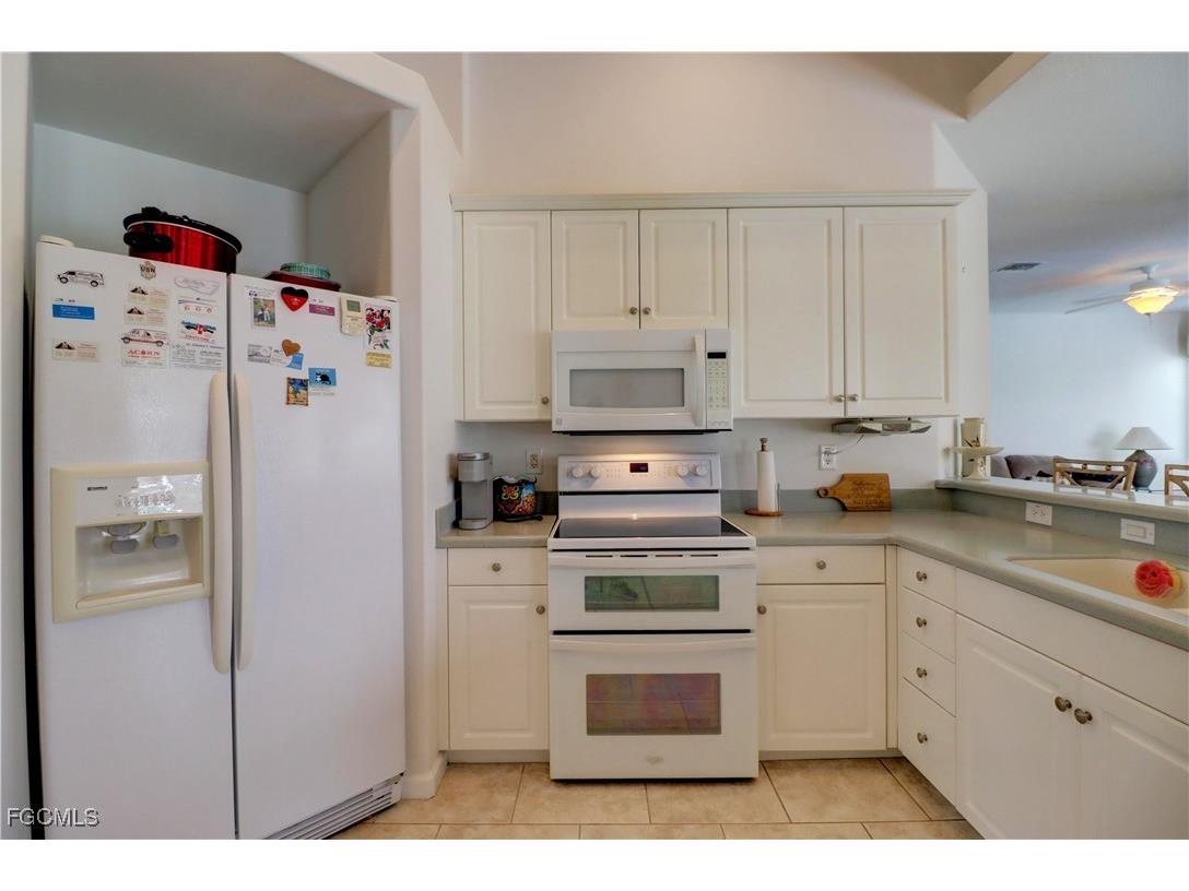 2216 SW 43rd Lane Cape Coral FL 33914 2025000639 image38