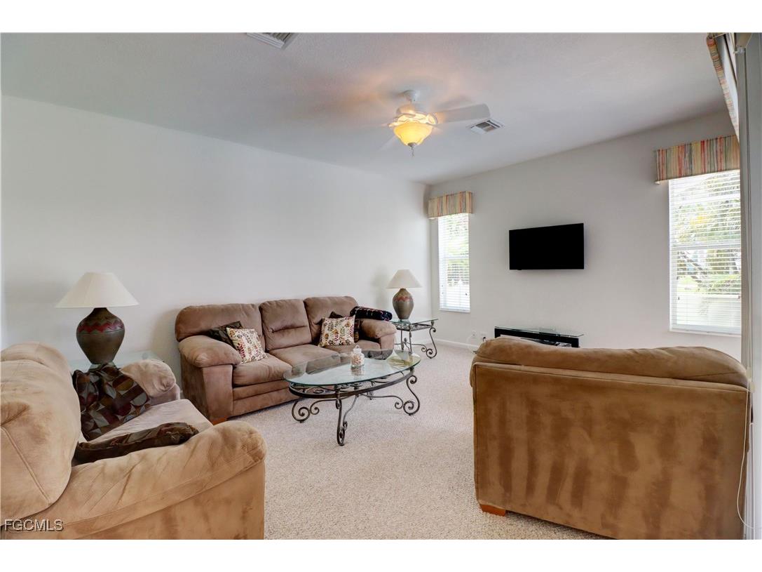 2216 SW 43rd Lane Cape Coral FL 33914 2025000639 image45