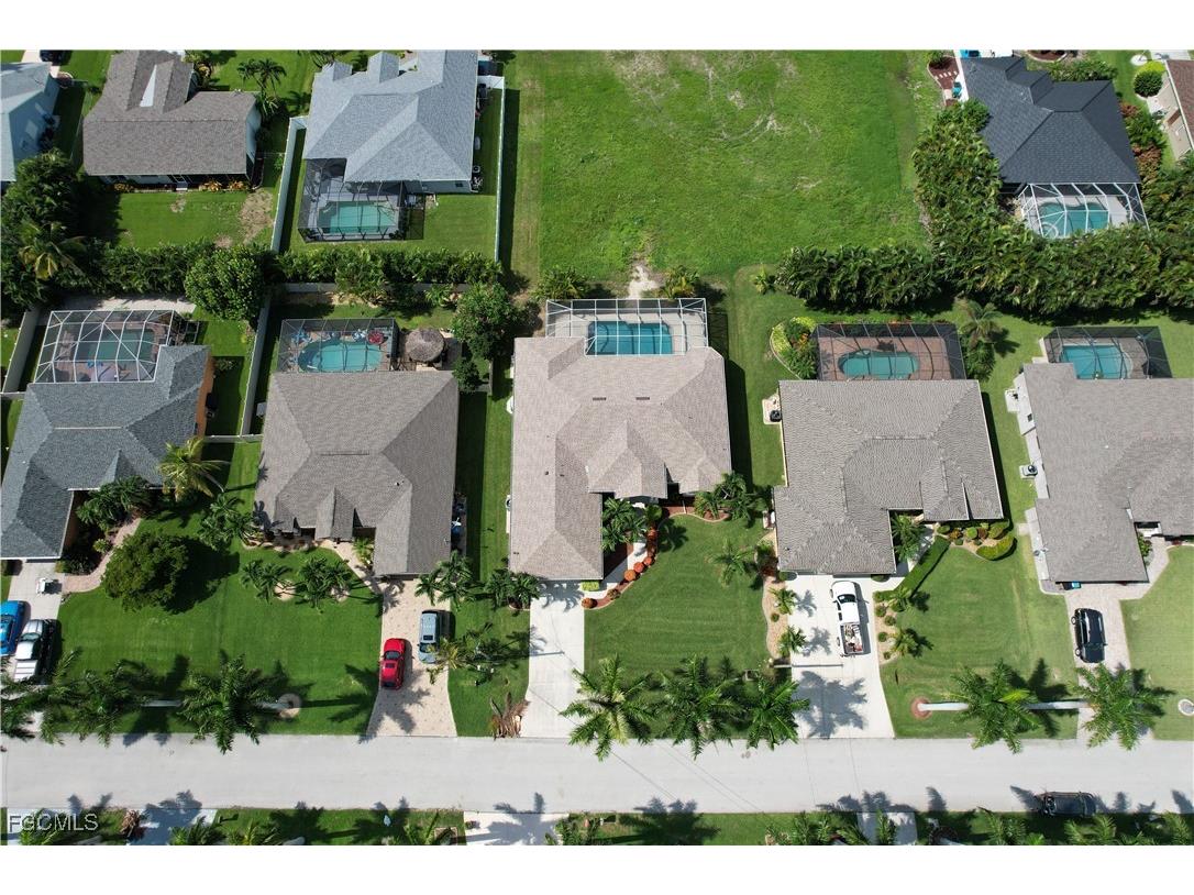 2216 SW 43rd Lane Cape Coral FL 33914 2025000639 image48