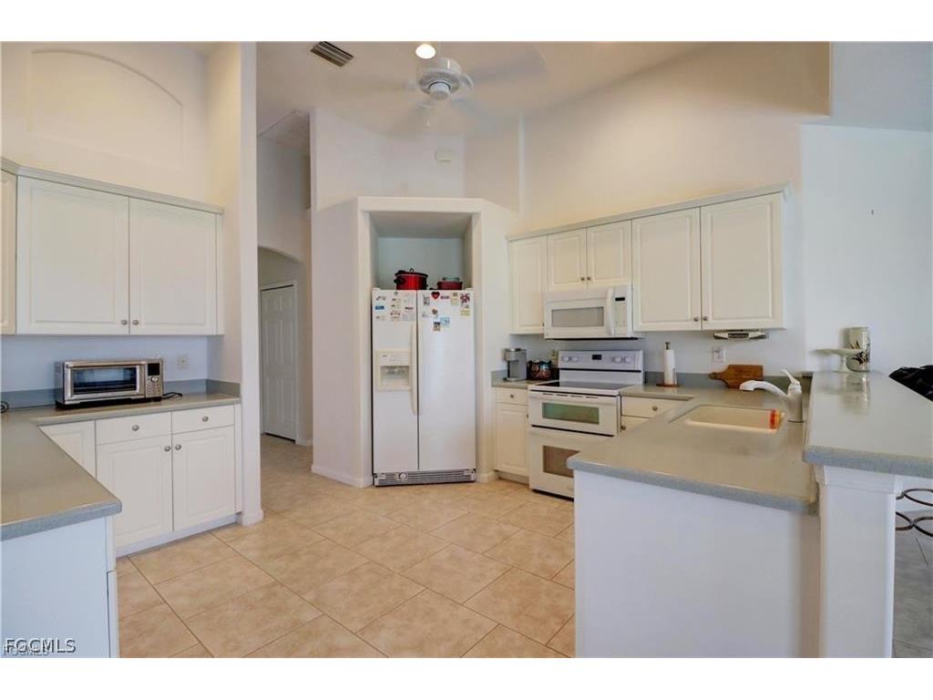 2216 SW 43rd Lane Cape Coral FL 33914 2026011027 image23
