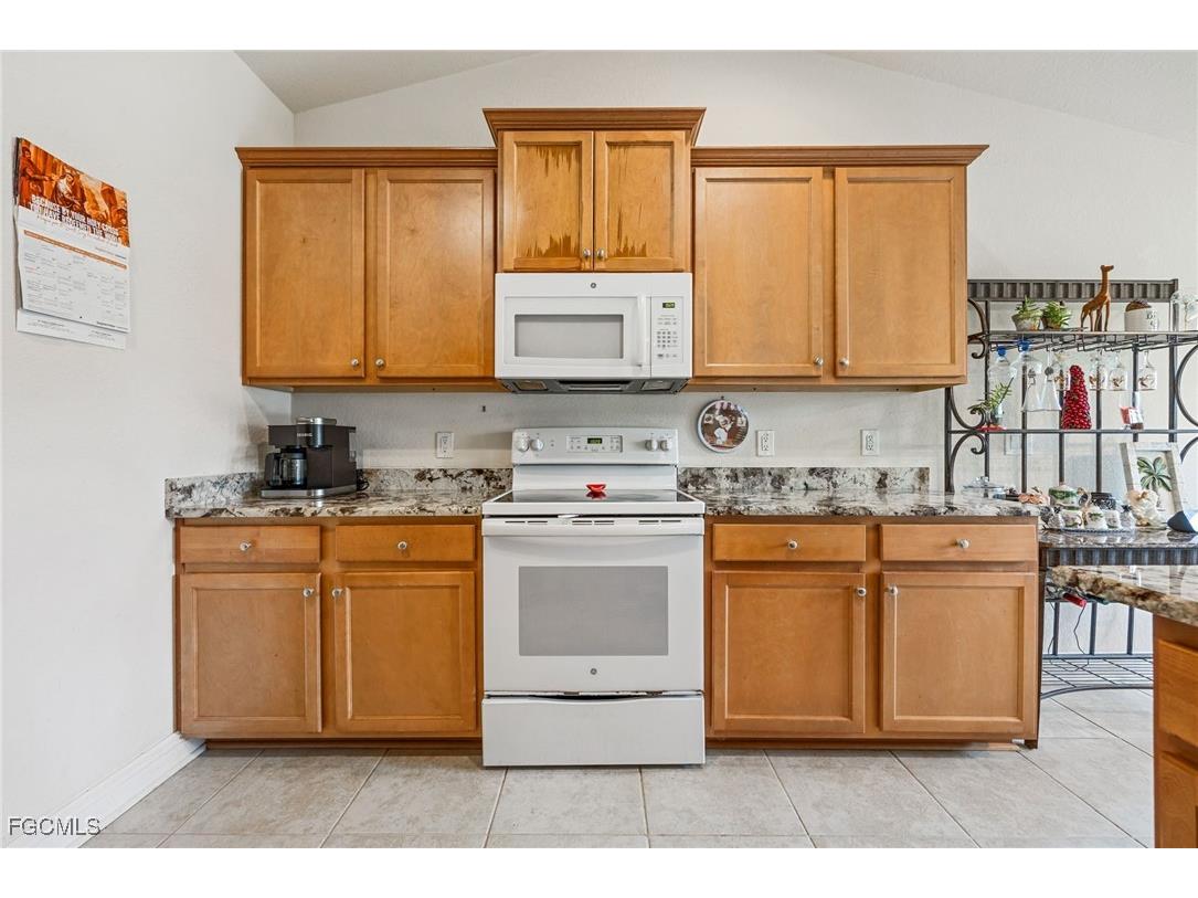 2216 SW 8th Court Cape Coral FL 33991 2025010917 image18