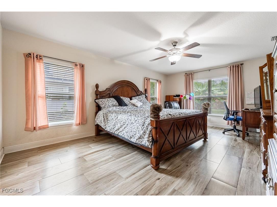 2216 SW 8th Court Cape Coral FL 33991 2025010917 image21