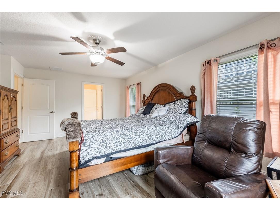 2216 SW 8th Court Cape Coral FL 33991 2025010917 image22