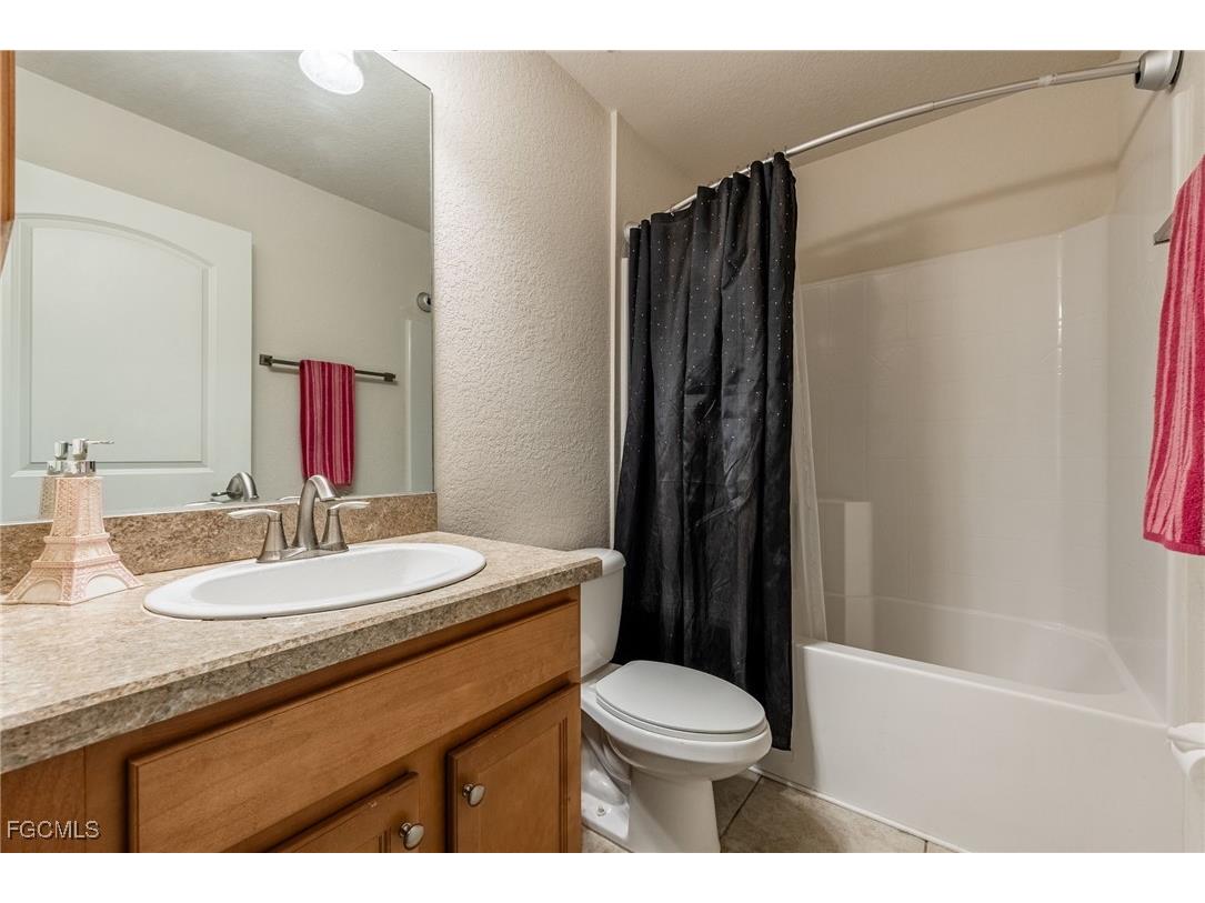 2216 SW 8th Court Cape Coral FL 33991 2025010917 image28