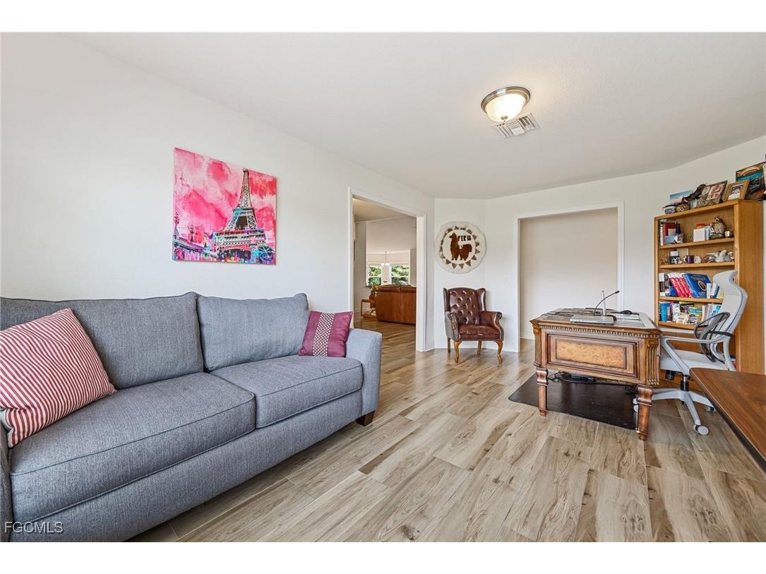 2216 SW 8th Court Cape Coral FL 33991 2025010917 image6