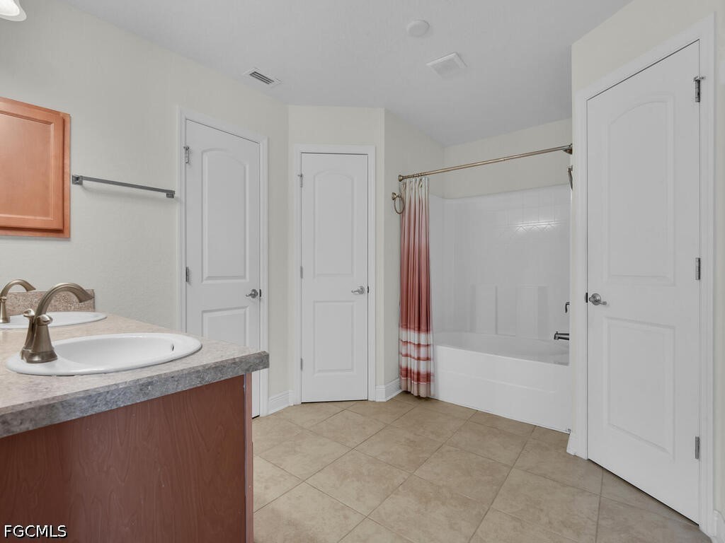 2216 SW 8th Court Cape Coral FL 33991 2026013417 image28