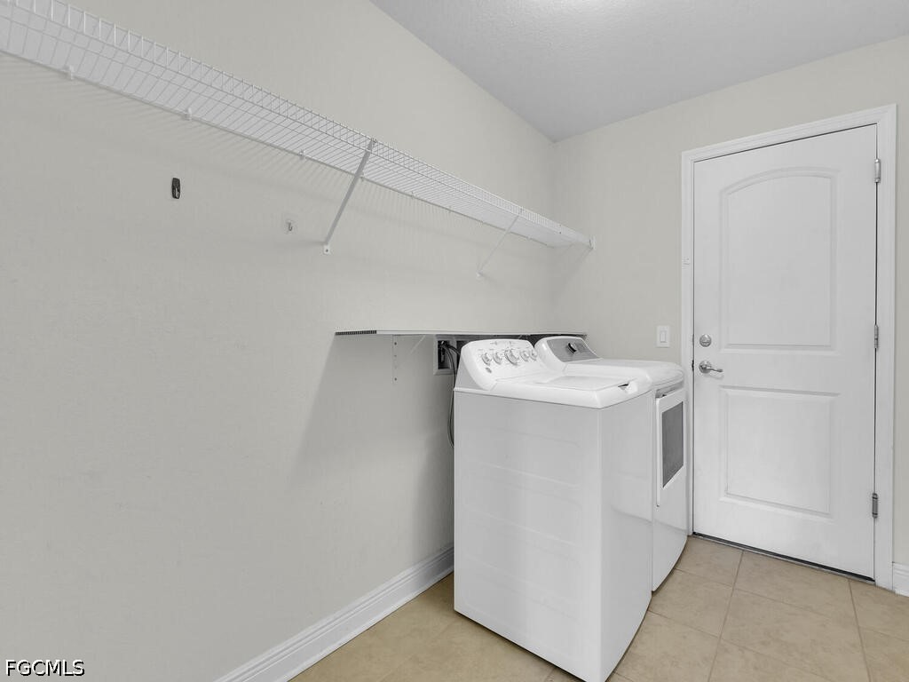 2216 SW 8th Court Cape Coral FL 33991 2026013417 image40