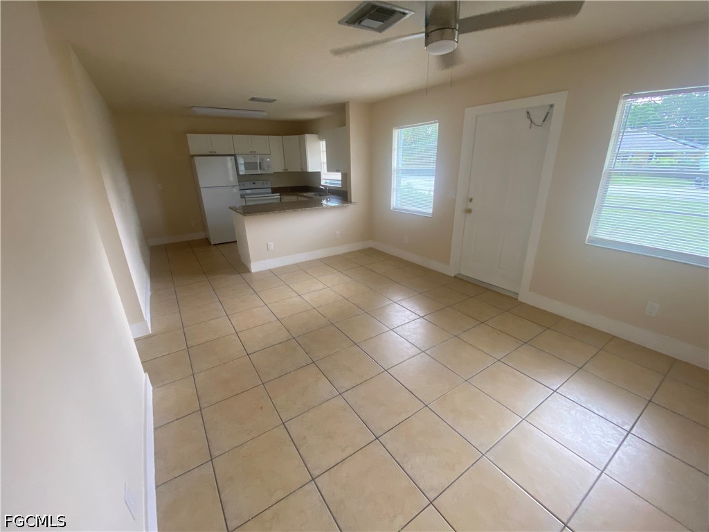 2217-2219 Violet Drive #2217 Fort Myers FL 33905 2026029510 image2