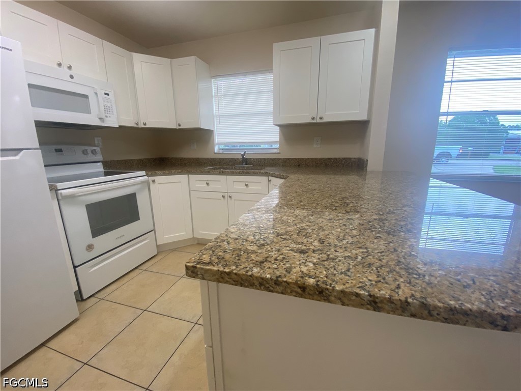 2217-2219 Violet Drive #2217 Fort Myers FL 33905 2026029510 image4
