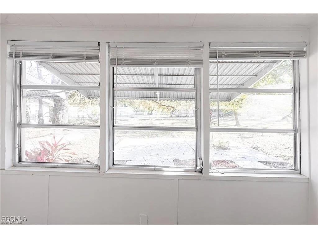 2217 Dora Street Fort Myers FL 33901 2025015746 image25