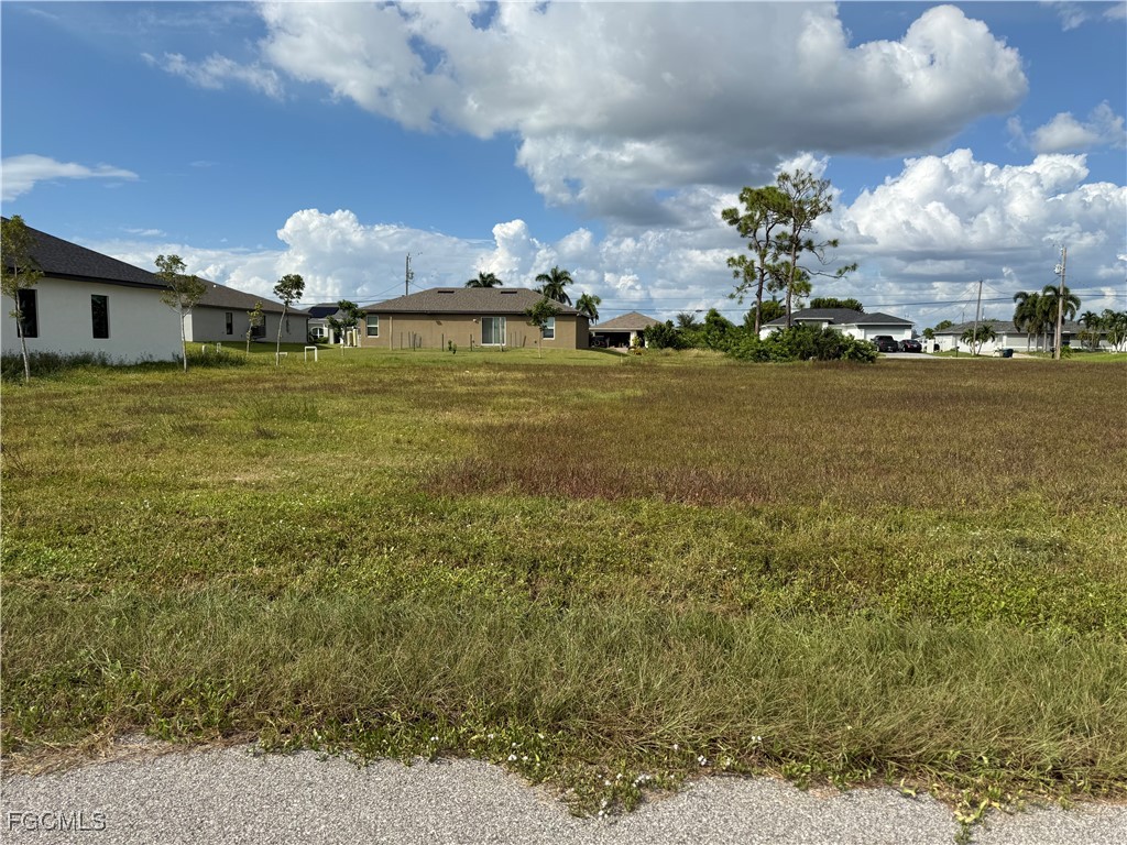 2217 Kismet Parkway W Cape Coral FL 33993 2025012911 image1
