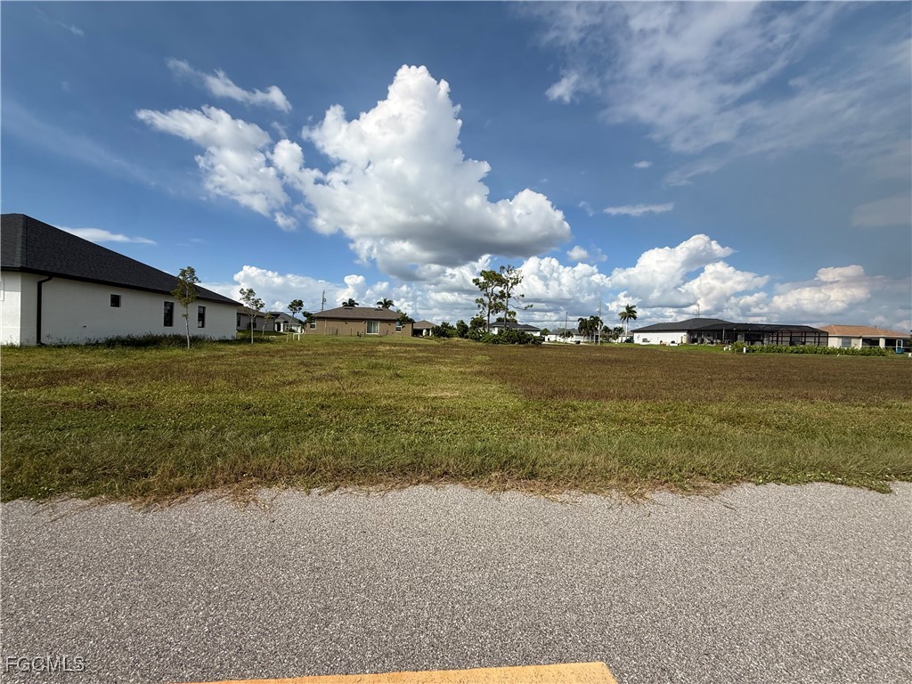 2217 Kismet Parkway W Cape Coral FL 33993 2025012911 image2