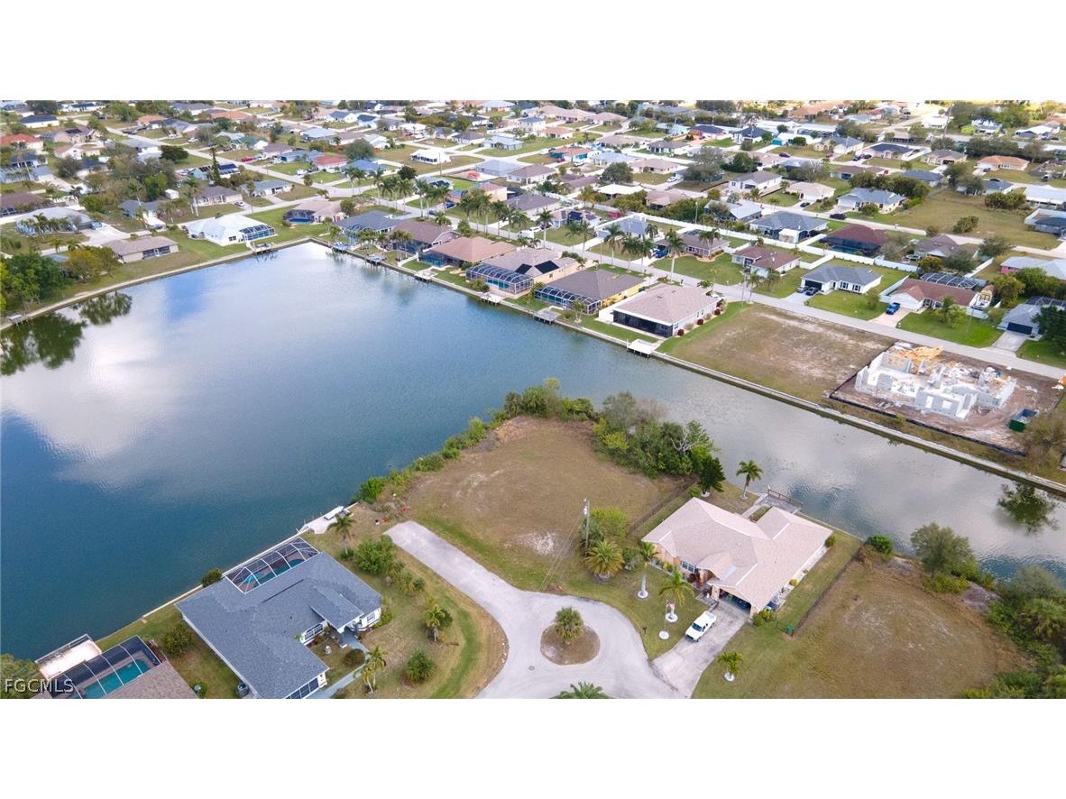 2217 NE 2nd Street Cape Coral FL 33909 2026008726 image2