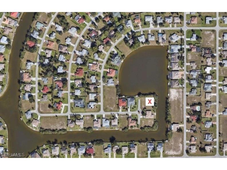 2217 NE 2nd Street Cape Coral FL 33909 222056612 image1