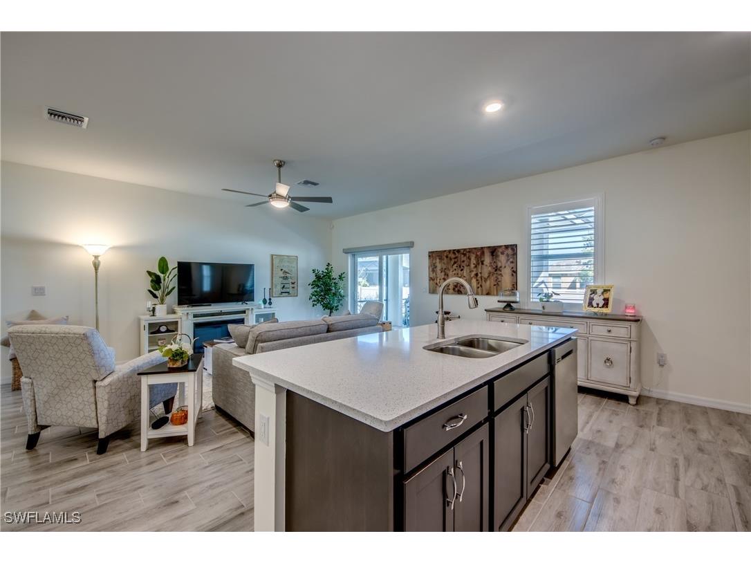 2217 NE 33rd Lane Cape Coral FL 33909 225003270 image23