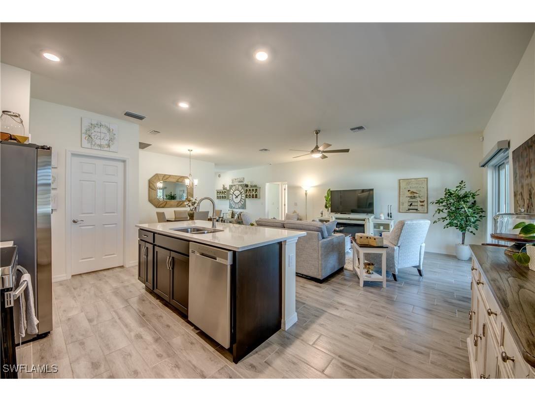 2217 NE 33rd Lane Cape Coral FL 33909 225003270 image25