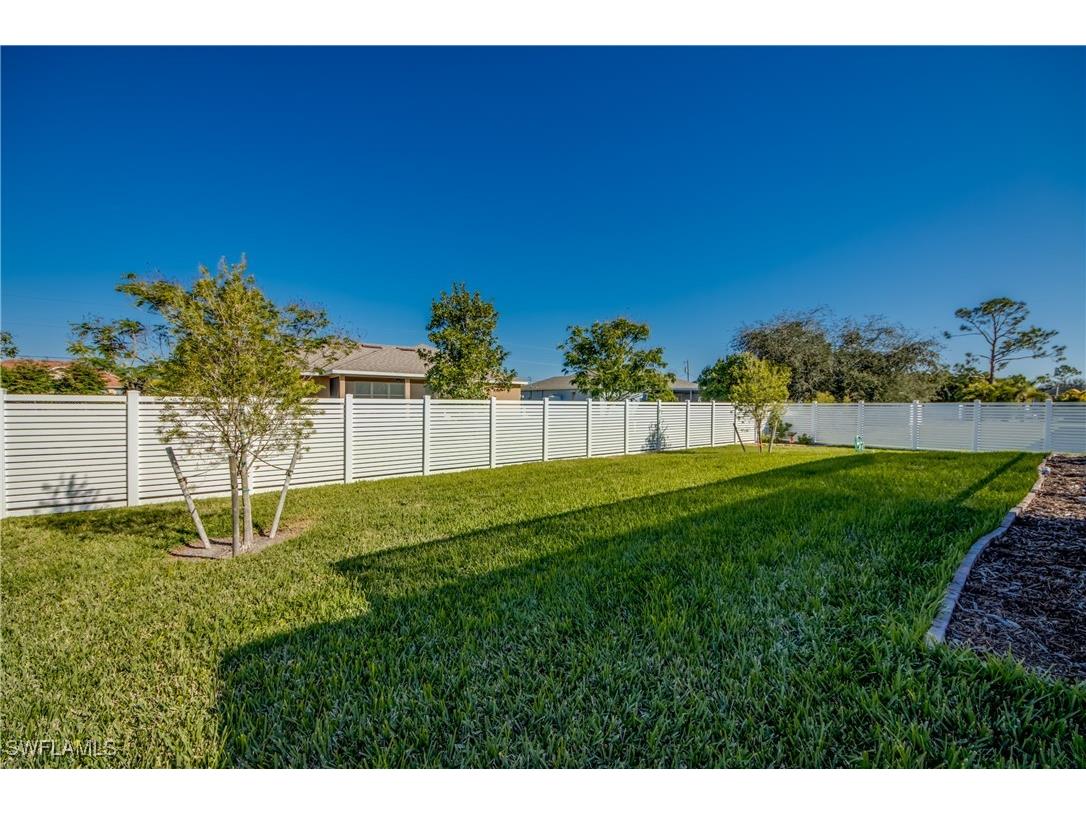 2217 NE 33rd Lane Cape Coral FL 33909 225003270 image26