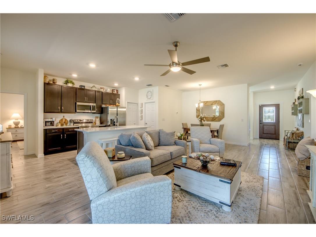 2217 NE 33rd Lane Cape Coral FL 33909 225003270 image4
