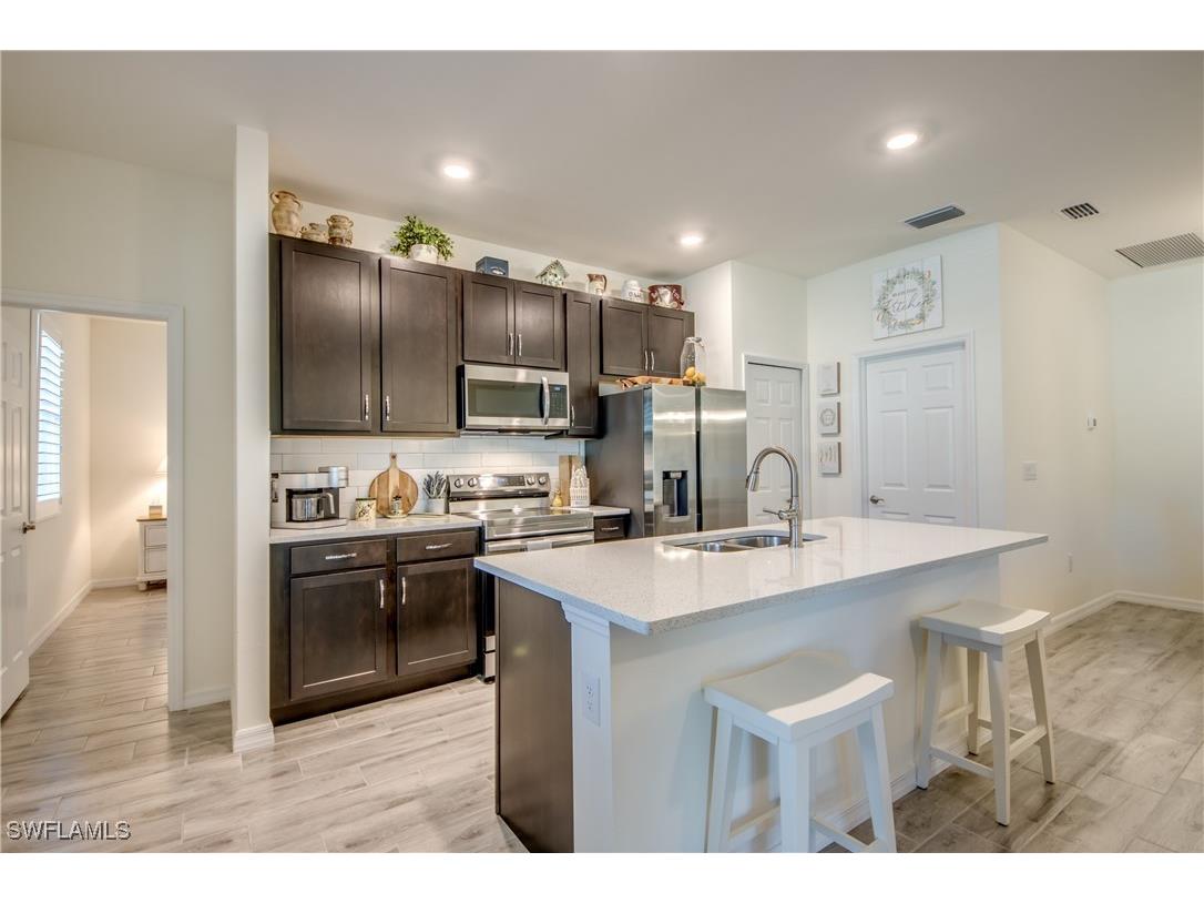 2217 NE 33rd Lane Cape Coral FL 33909 225003270 image5