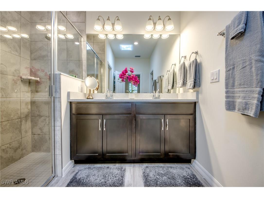 2217 NE 33rd Lane Cape Coral FL 33909 225003270 image9