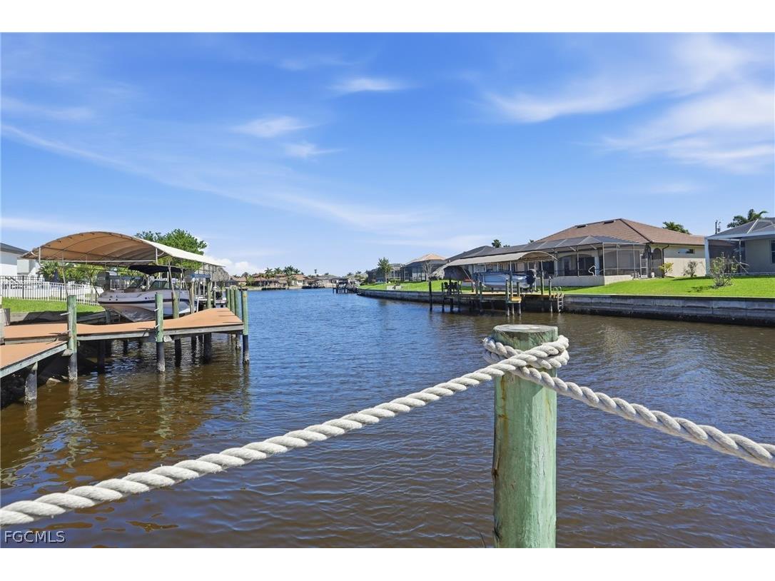 2217 SE 19th Avenue Cape Coral FL 33990 2026010019 image25