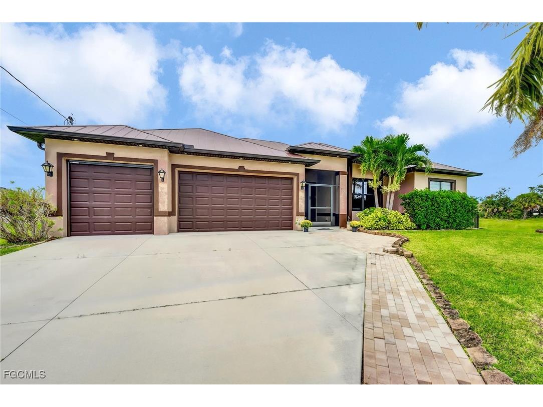 2218 NW 37th Place Cape Coral FL 33993 2025009960 image1