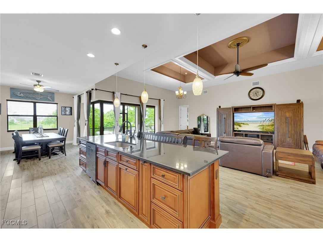 2218 NW 37th Place Cape Coral FL 33993 2025009960 image13