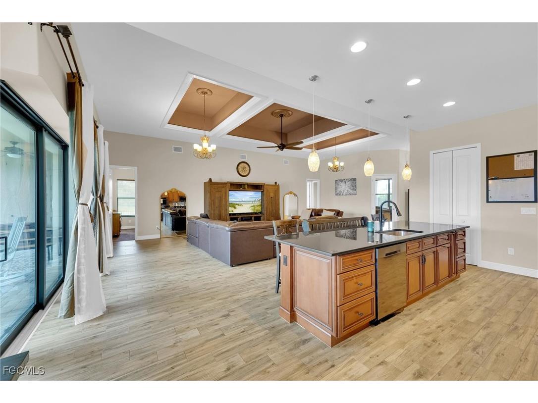 2218 NW 37th Place Cape Coral FL 33993 2025009960 image14