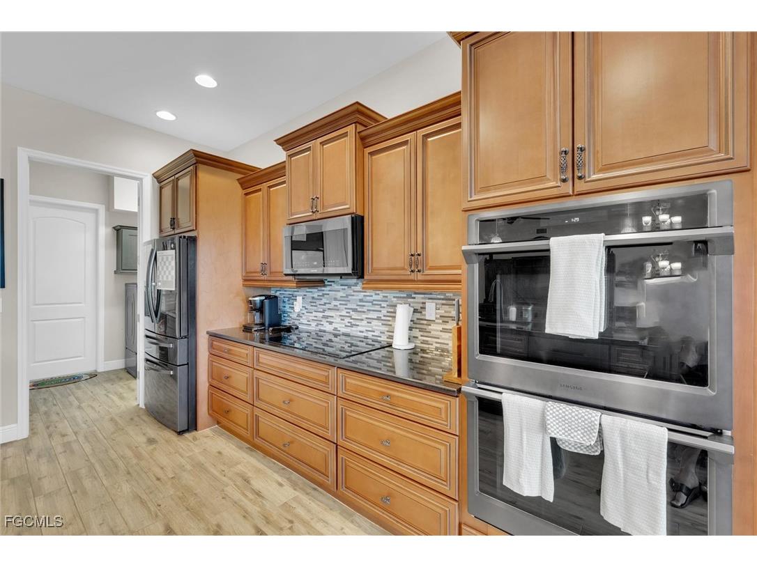 2218 NW 37th Place Cape Coral FL 33993 2025009960 image15