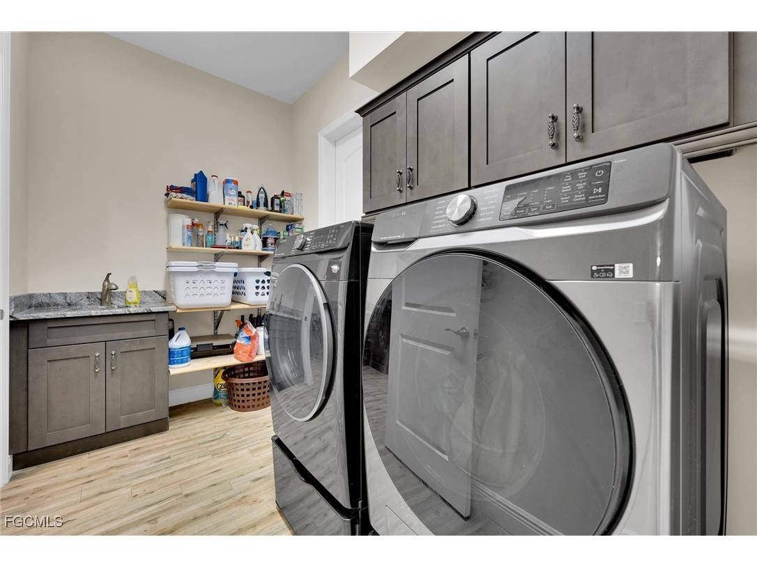 2218 NW 37th Place Cape Coral FL 33993 2025009960 image25