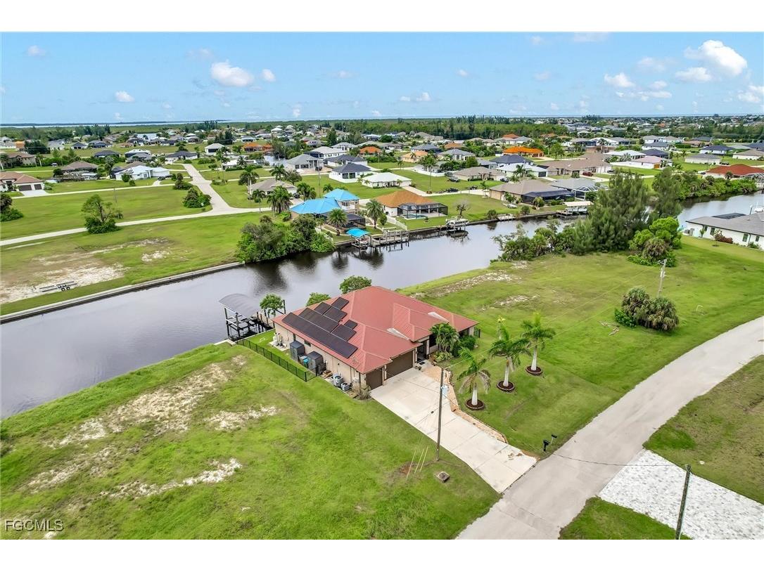 2218 NW 37th Place Cape Coral FL 33993 2025009960 image42