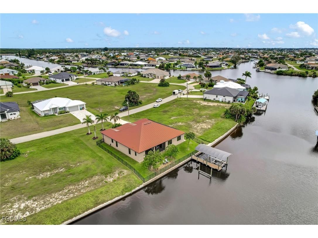 2218 NW 37th Place Cape Coral FL 33993 2025009960 image48