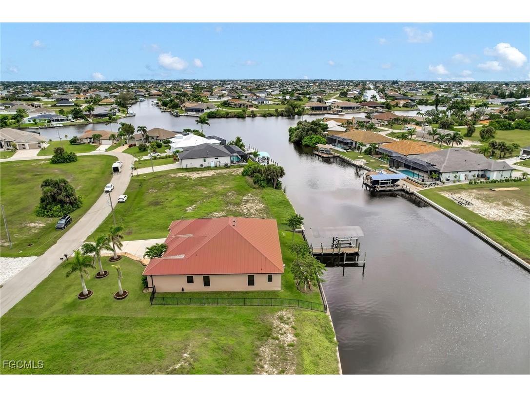 2218 NW 37th Place Cape Coral FL 33993 2025009960 image5