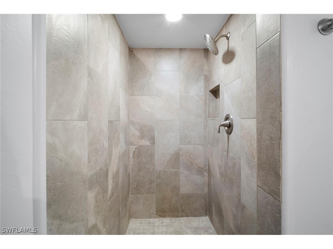 22180 Tallwood Court #805 Estero FL 33928 226008644 image19