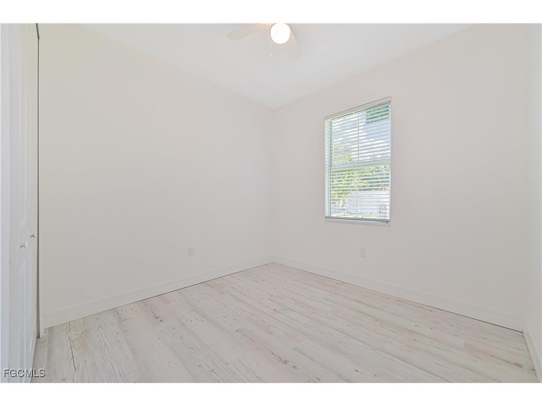 2219 Carver Avenue Fort Myers FL 33916 2025015487 image16